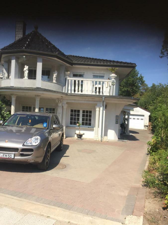 Villa In Вальсроде Экстерьер фото